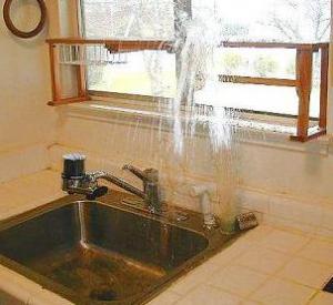 broken sink requires a Pittsburg plumber, as soon as possible